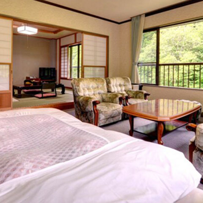 柏屋旅館 ベッド