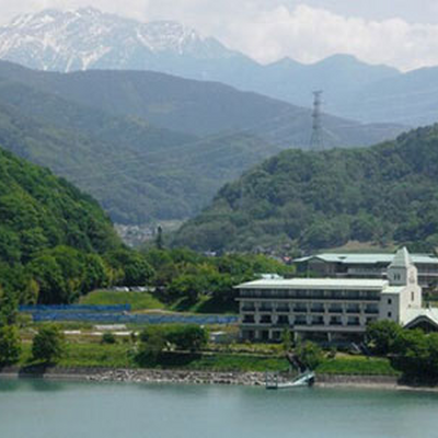 高遠ホテル 外観