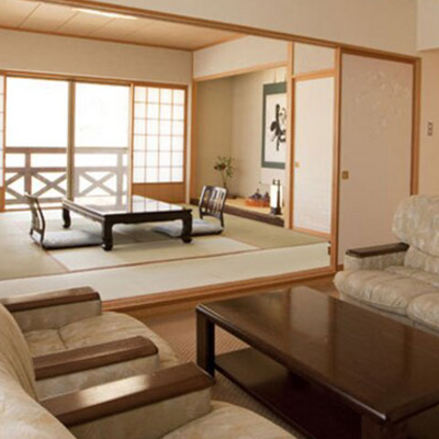 高遠ホテル 部屋2